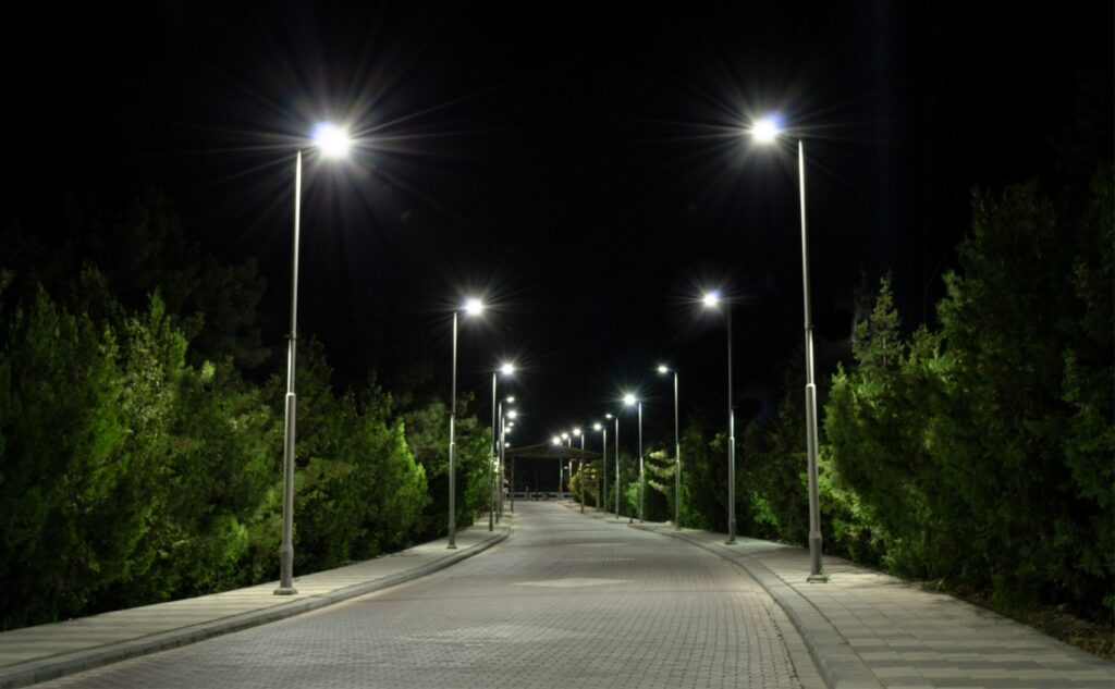 đường LED PSTL100L Paragon