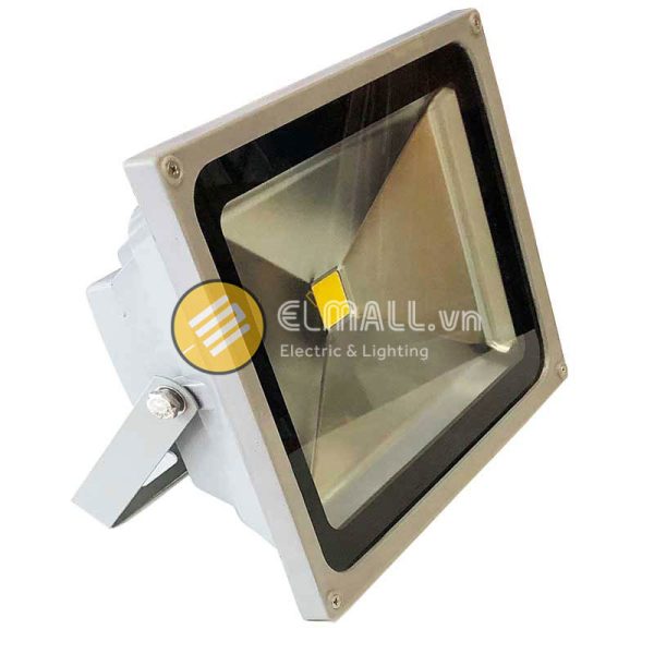 den pha led ngoai troi 50w pha roi xam hkled 2